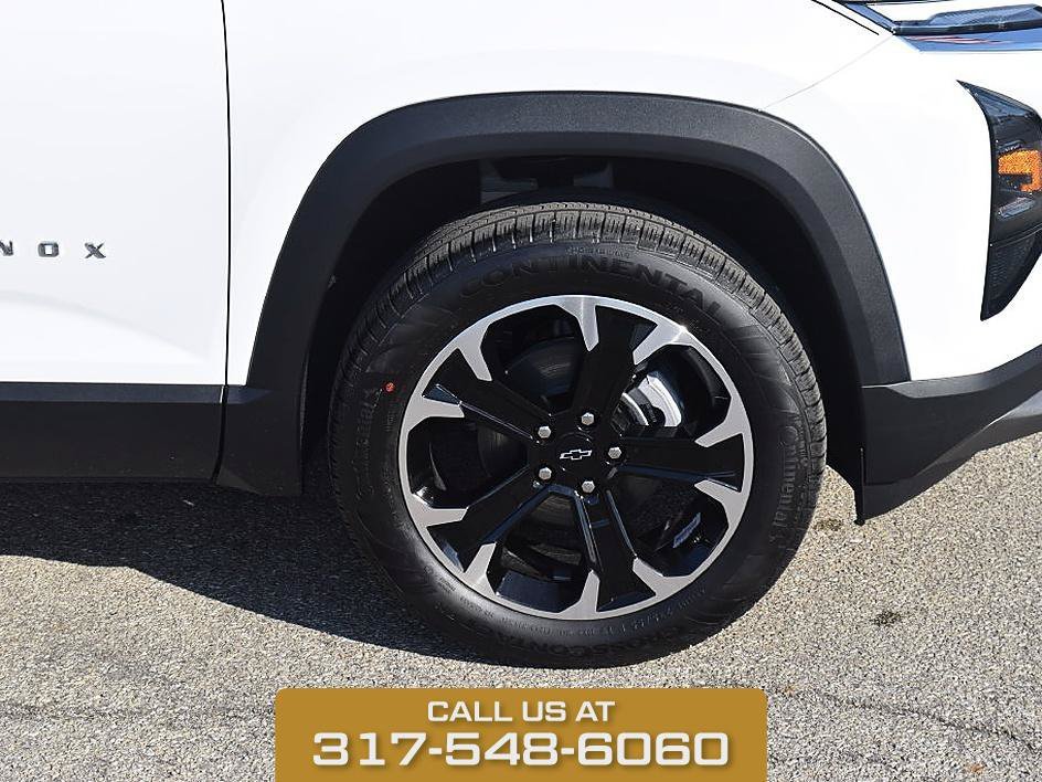 2027 Chevrolet Equinox LT - Photo 10