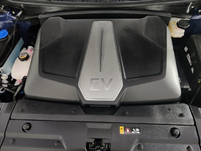 2024 Kia EV6 Wind - Photo 33