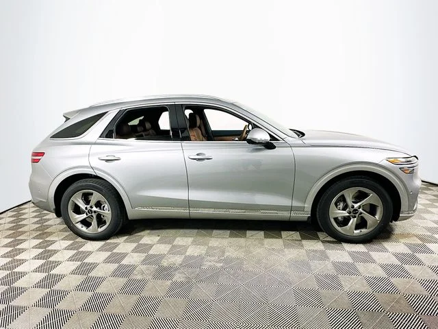 New 2026 Silver Genesis 2.5T Advanced image 3