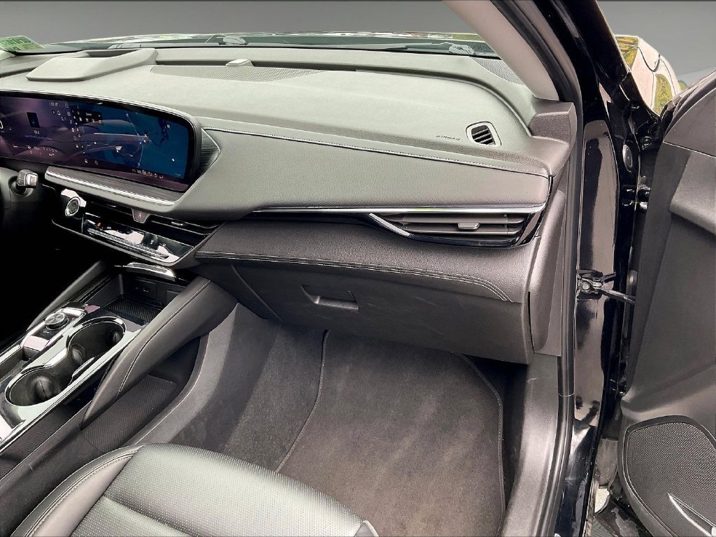 Used 2024 Ebony Twilight Metallic Buick Preferred image 12