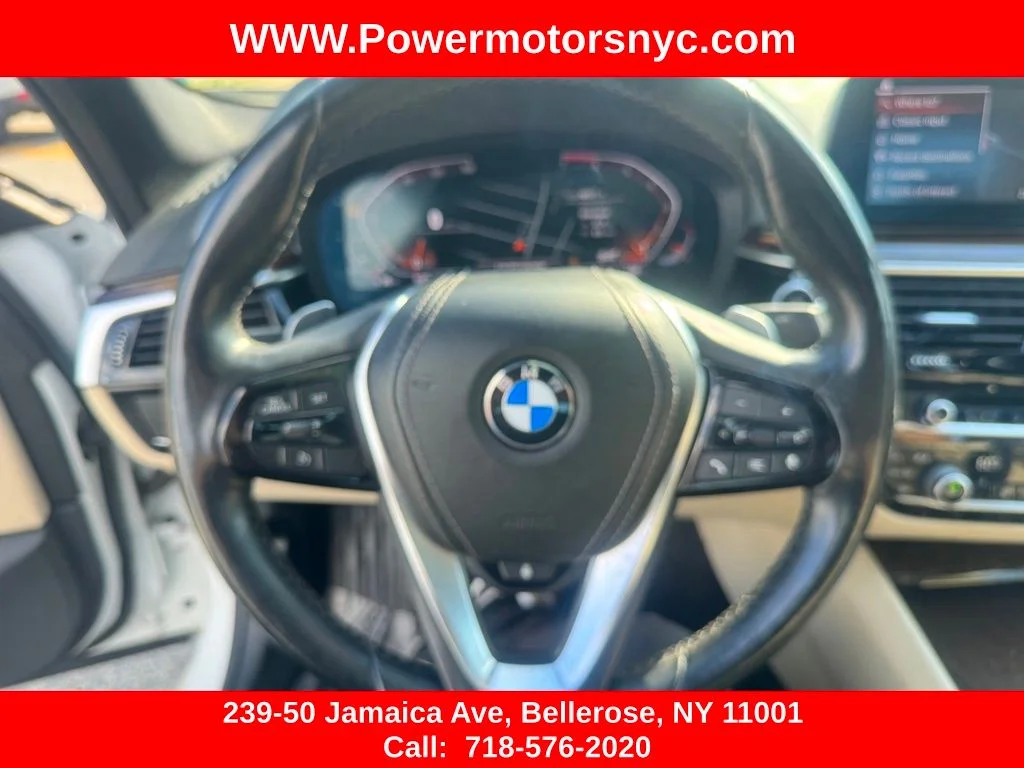 Used 2020 White BMW 530i xDrive image 34