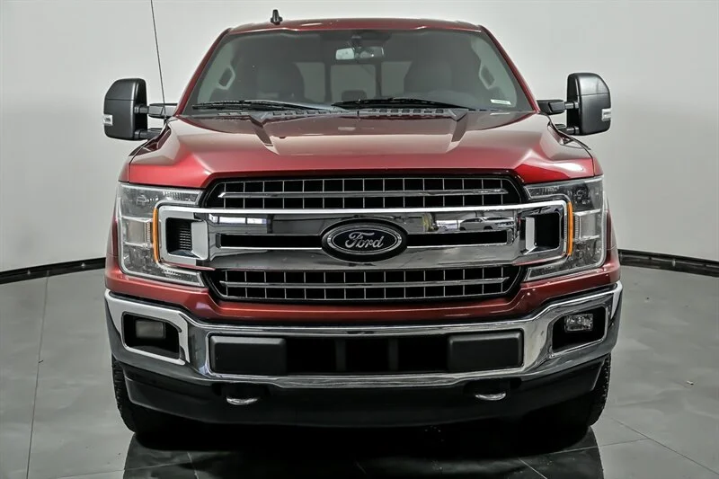 Used 2019  Ford XLT image 4