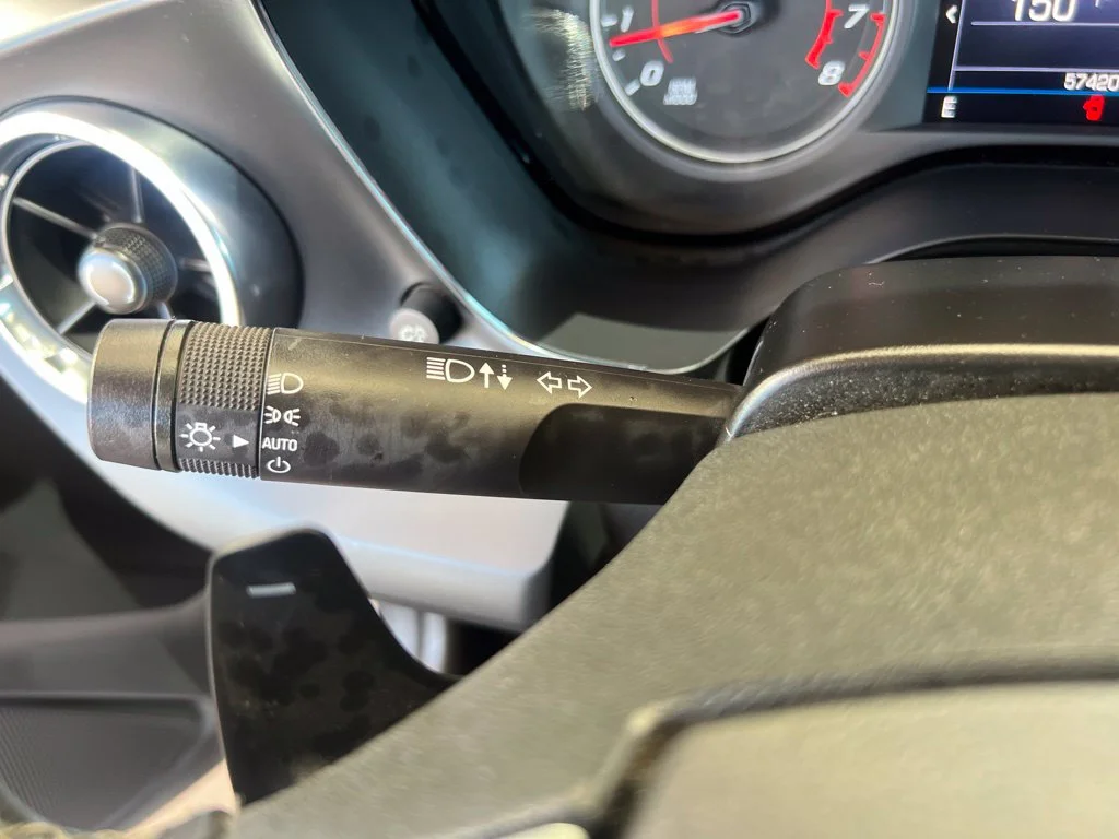 Used 2022 Summit White Chevrolet 1LT image 34