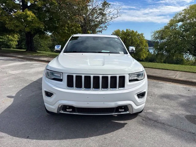 Used 2015 White Jeep Overland image 2