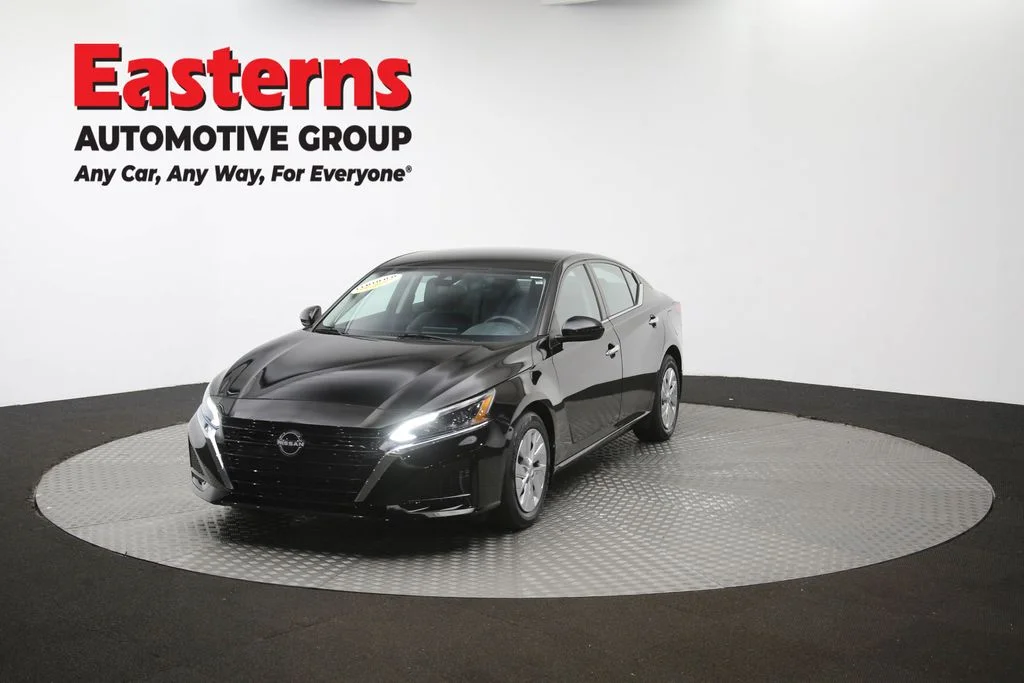 Used 2023 Black Nissan 2.5 S image 53