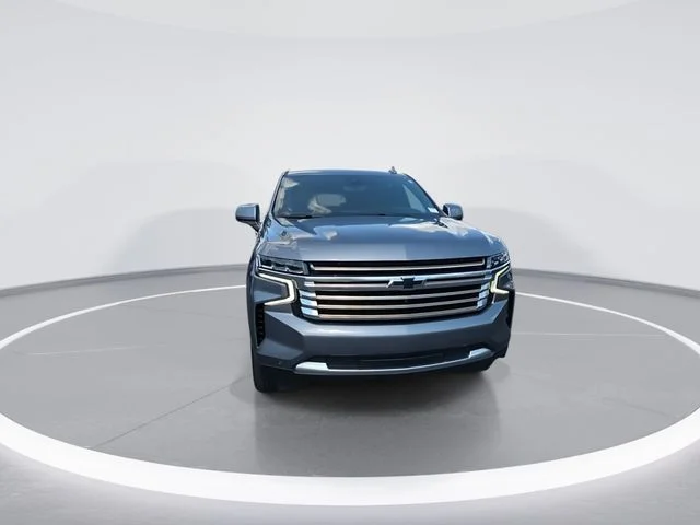 Used 2021 Gray Chevrolet High Country image 3