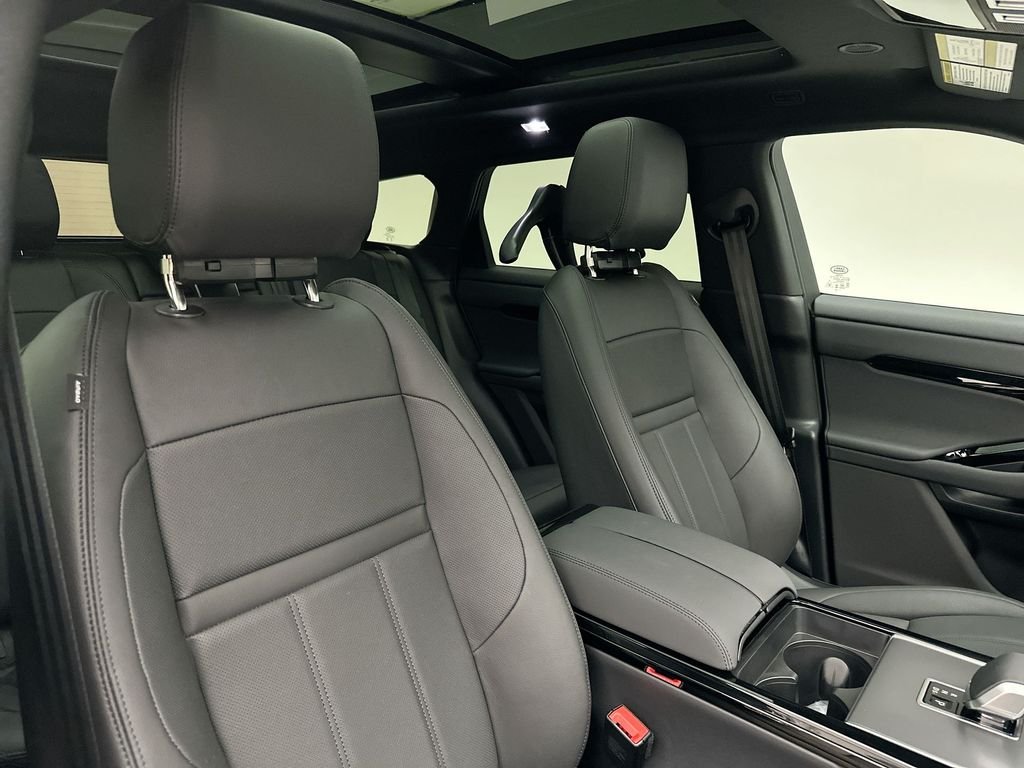 New 2026 Tribeca Blue Metallic Land Rover S image 6