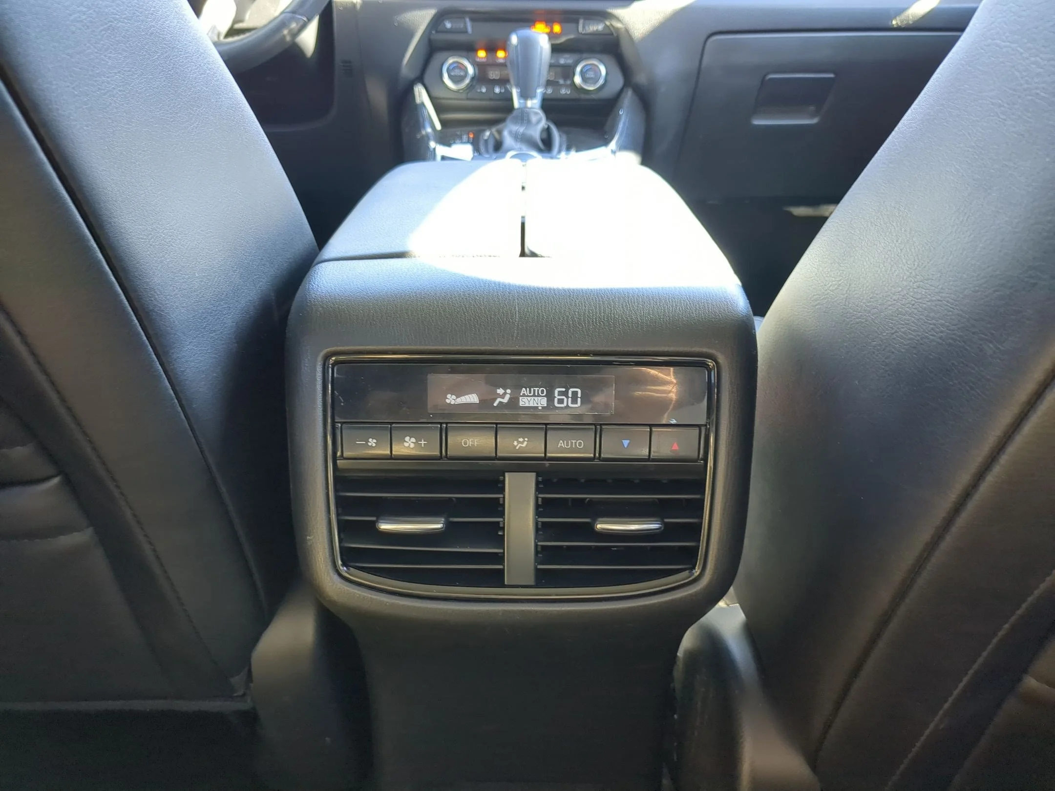 Used 2018 Sonic Silver Metallic Mazda Touring image 26