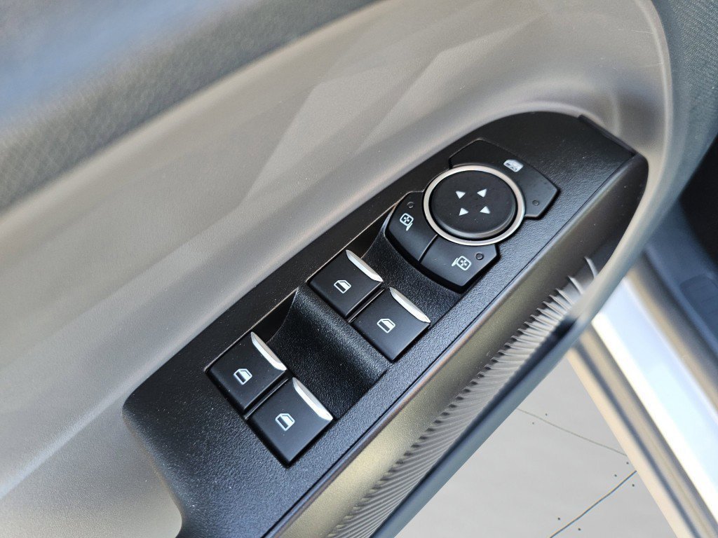 2025 Ford Maverick XLT - Photo 30