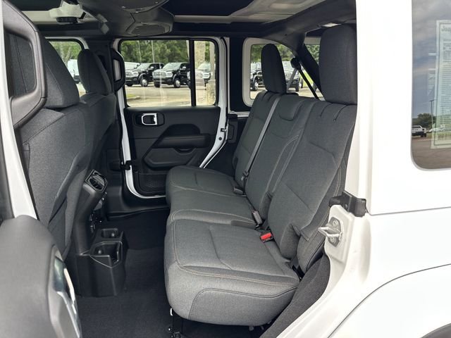 New 2025 White Jeep Sahara image 20