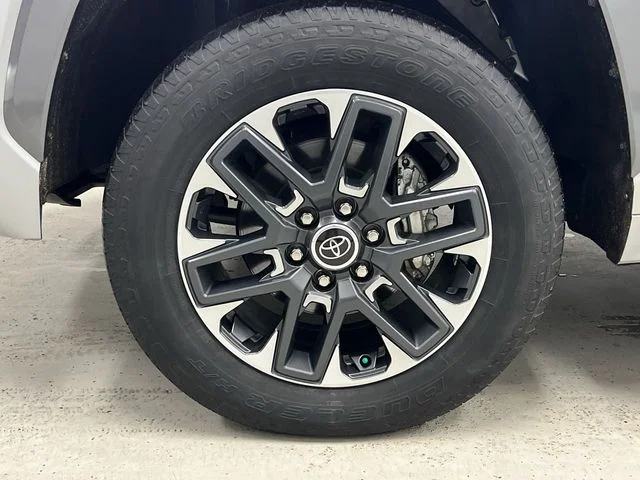 2023 Toyota Tundra Limited - Photo 33