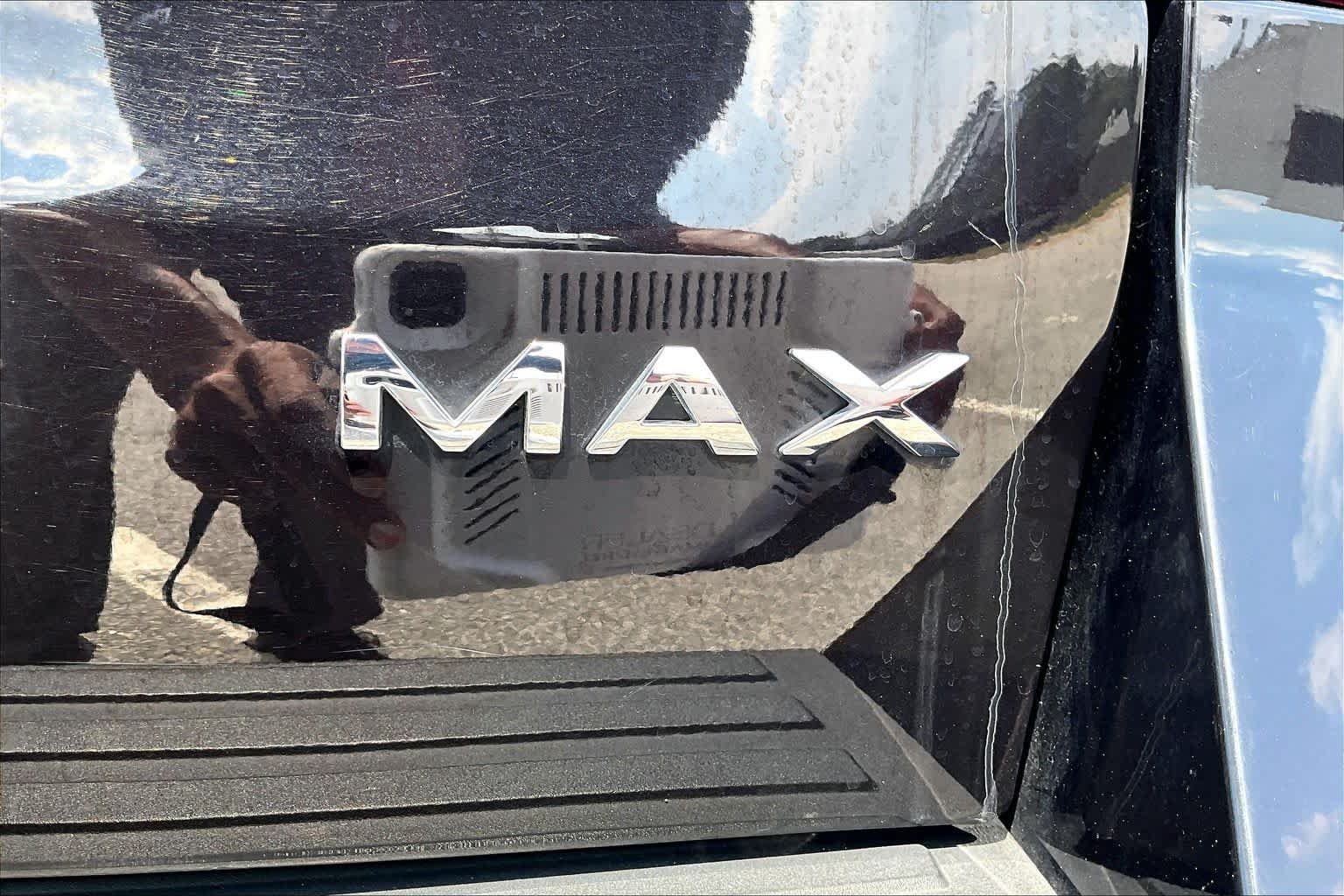 Used 2024 Agate Black Metallic Ford XLT image 31