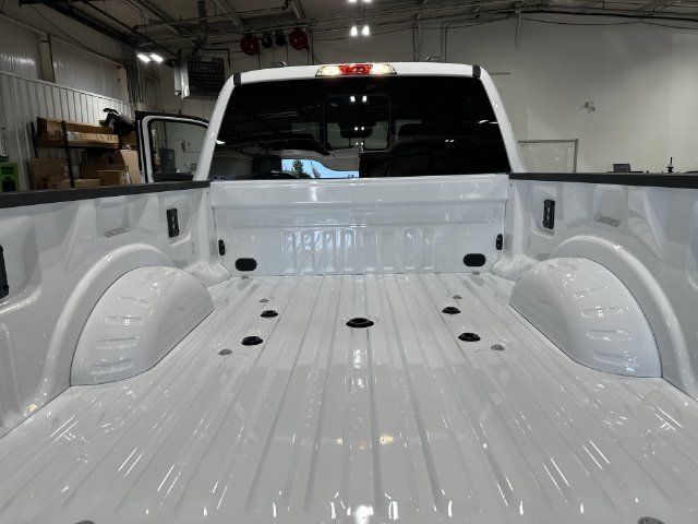 New 2027 White Ford XLT image 26
