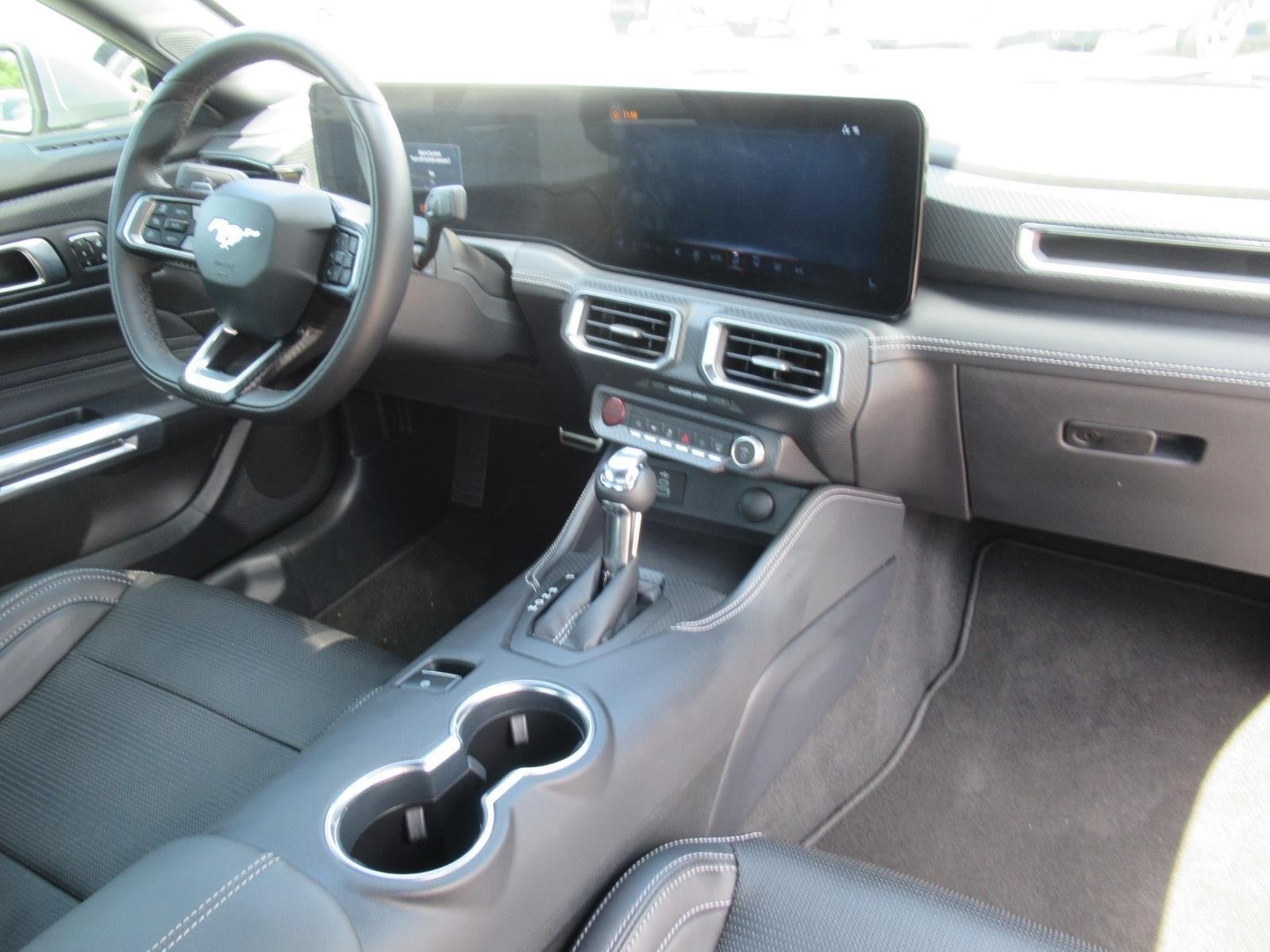 2025 Ford Mustang GT Premium Fastback - Photo 11