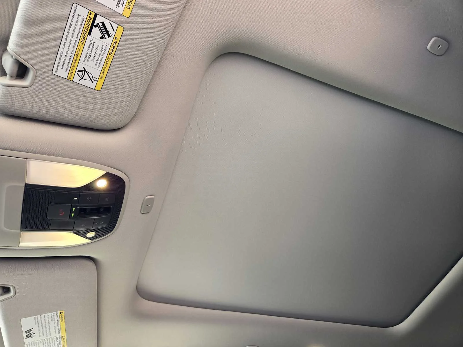 New 2026 RADIANT WHITE INFINITI Luxe FWD image 17