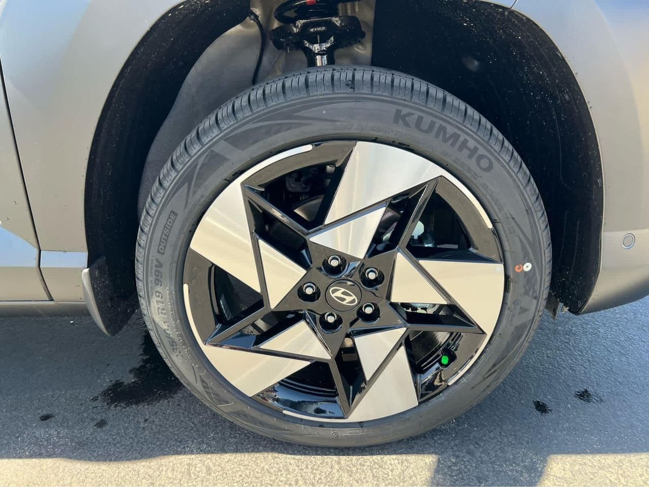 New 2026 Cyber Gray Metallic Hyundai Limited AWD image 16