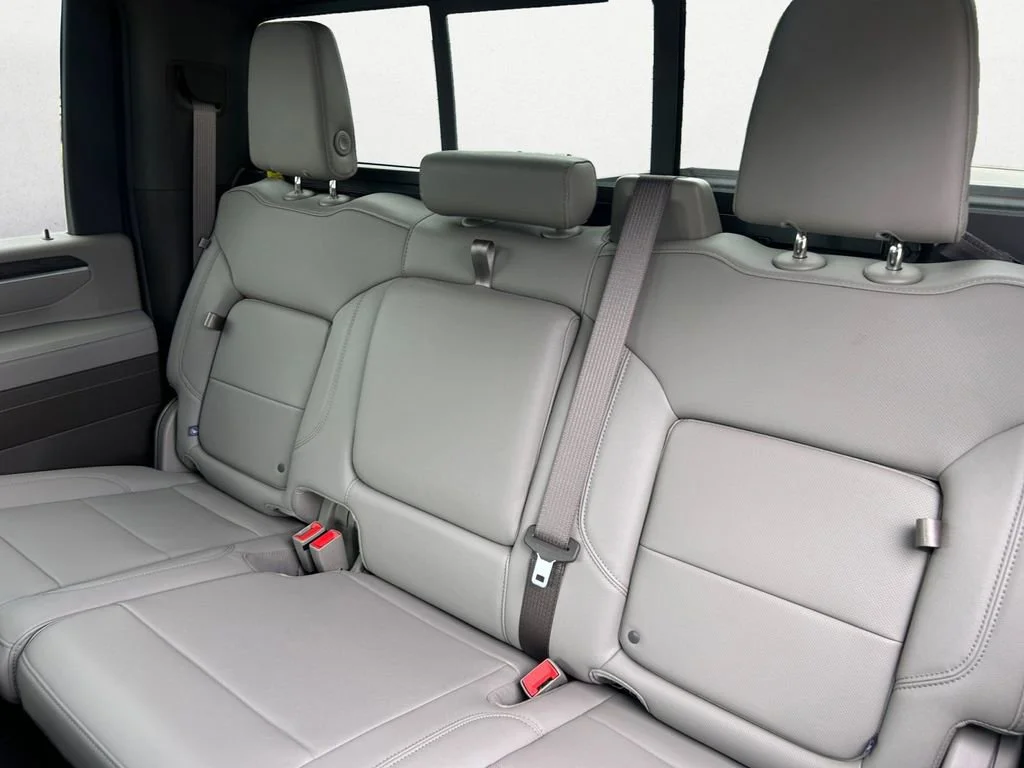 2026 GMC Sierra 2500HD SLT - Photo 9