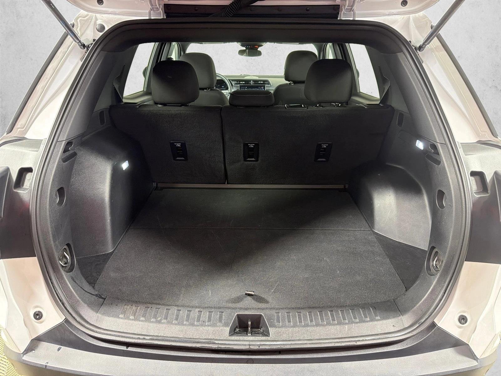 Used 2026 White GMC FWD Elevation image 19