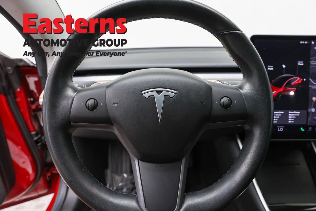 Used 2018 Red Tesla Long Range image 10