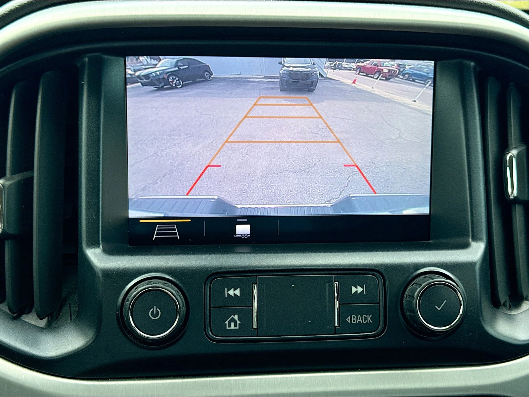 Used 2019 Satin Steel Metallic GMC 2WD SLT image 31