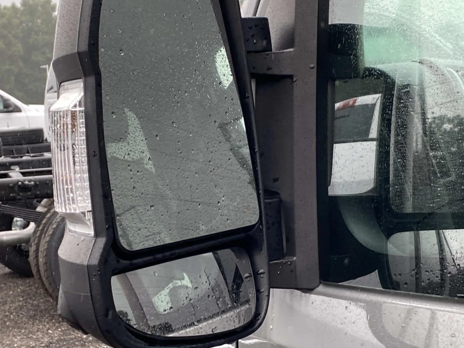 Used 2025 Ceramic Gray Clearcoat Ram SLT+ image 31