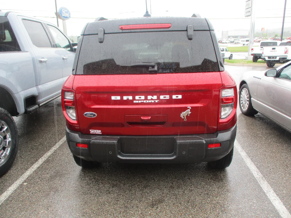 Used 2025 Ruby Red Metallic Tinted Clearcoat Ford Outer Banks image 22