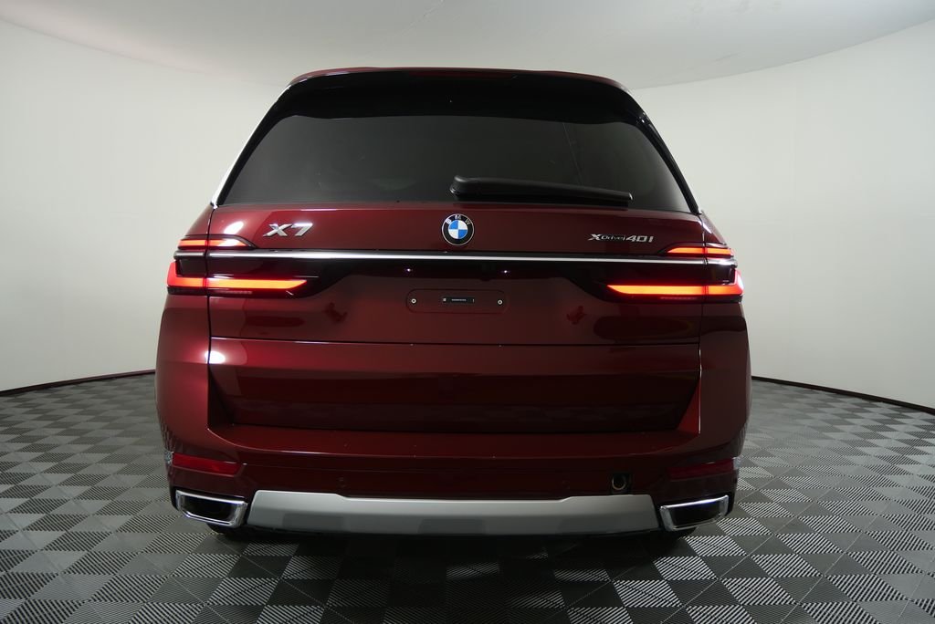 Used 2026 Aventurin Red Metallic BMW xDrive40i image 4