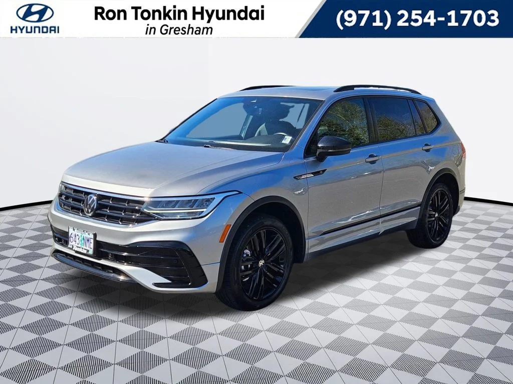 2022 Volkswagen Tiguan 2.0T SE R-Line Black 4Motion's photo