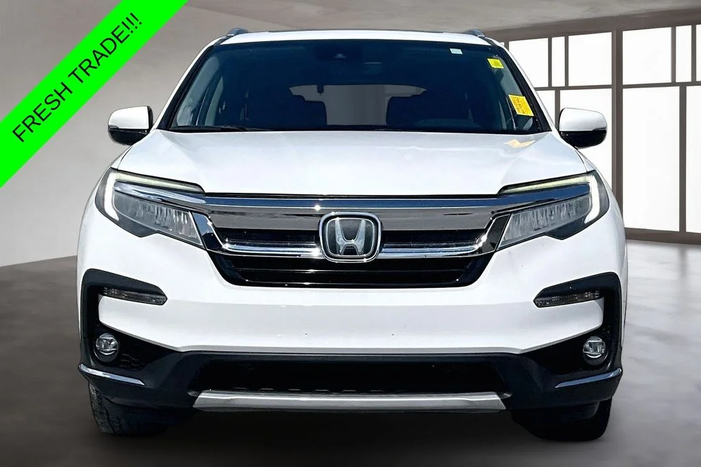 Used 2022  Honda Touring image 2