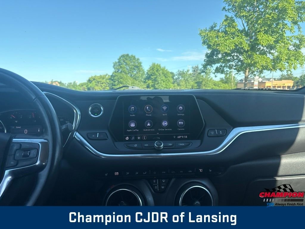 Used 2020 Gray Chevrolet LT image 3