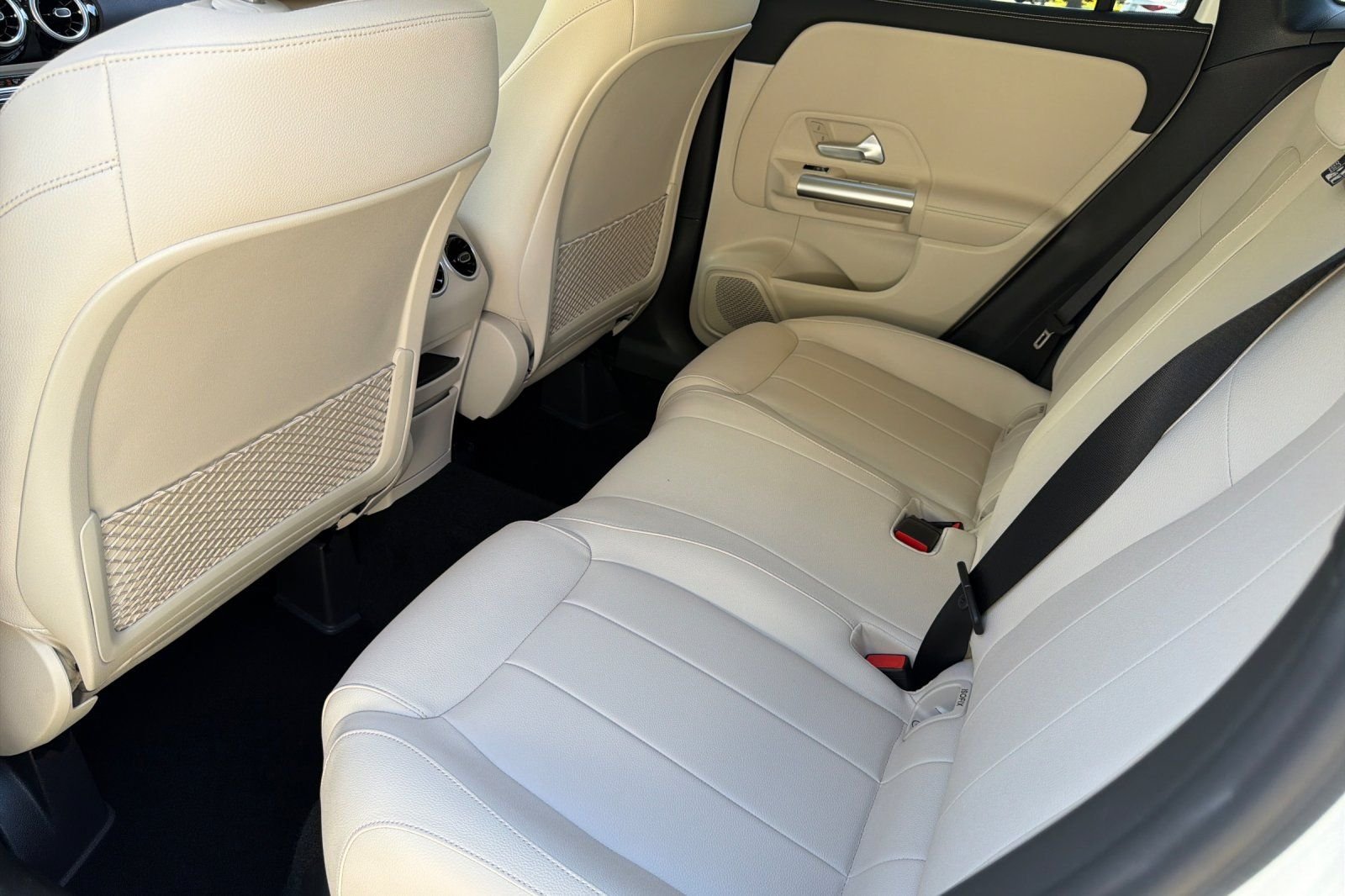 Certified Used 2026 White Mercedes-Benz GLA 250 image 11