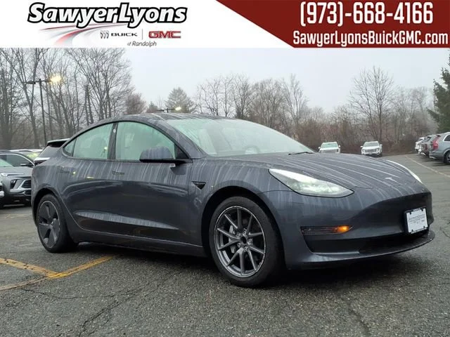 2023 Tesla Model 3 -'s photo