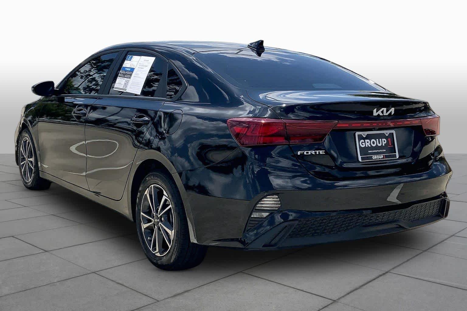 Used 2024 Aurora Black Kia LXS image 12
