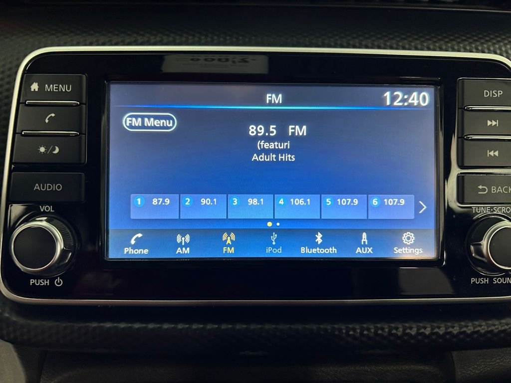 Used 2022 Blue Nissan S image 11