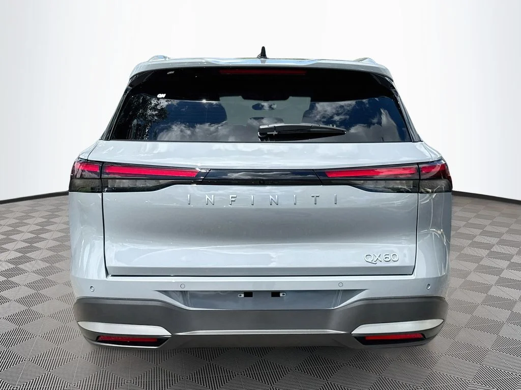 New 2027 HARBOR GRAY INFINITI Luxe FWD image 6