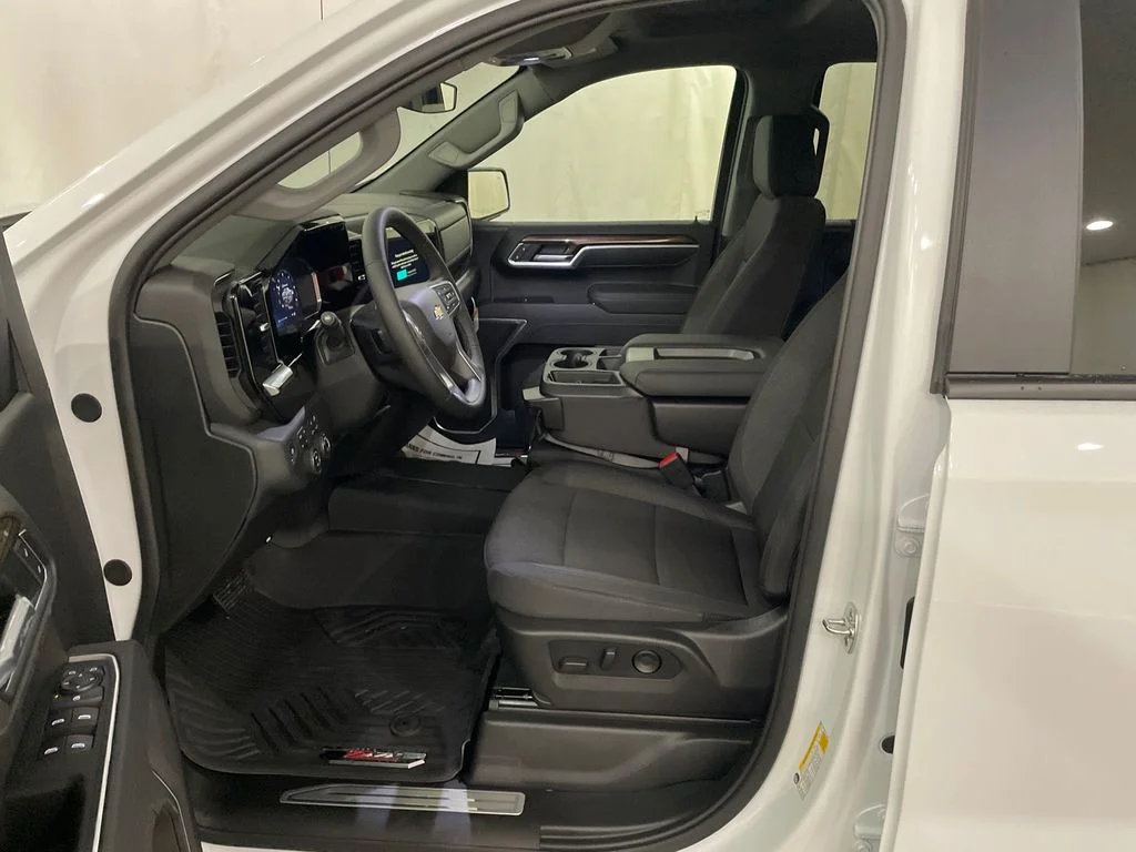 2026 Chevrolet Silverado 1500 LT - Photo 11