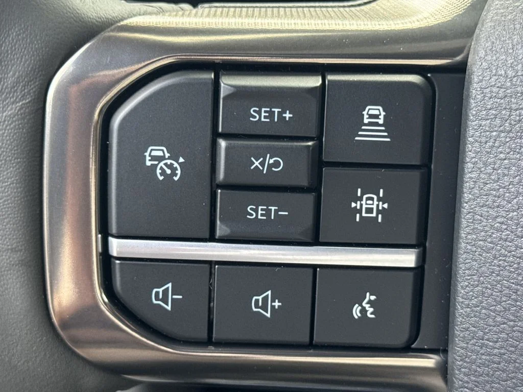 New 2026 Gray Ford Platinum image 25