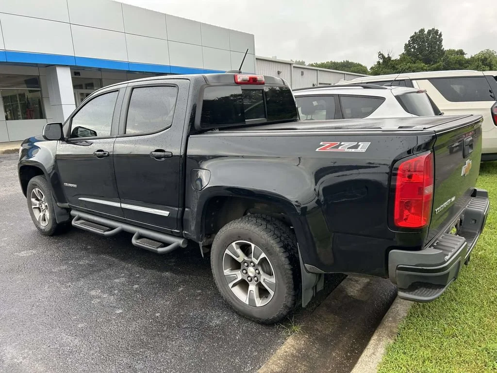 Used 2018 BLACK Chevrolet 4WD Z71 image 5