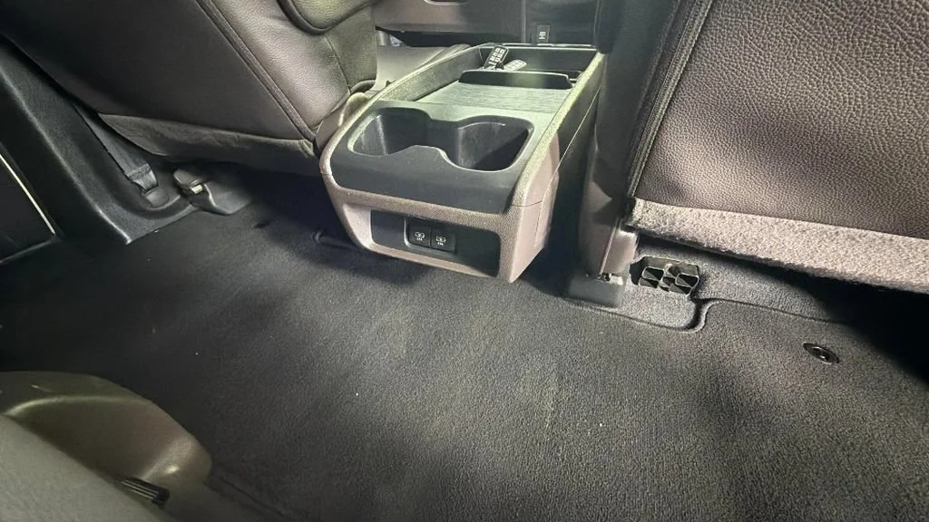 Used 2019 White Honda EX-L image 37