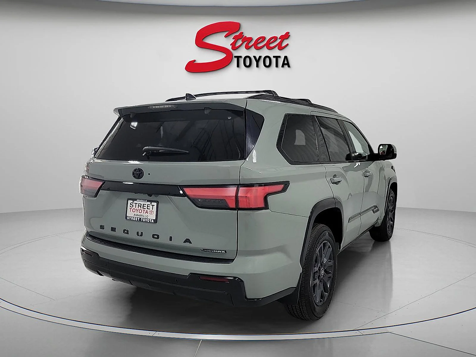 Certified Used 2025 LUNAR ROCK Toyota Platinum image 4
