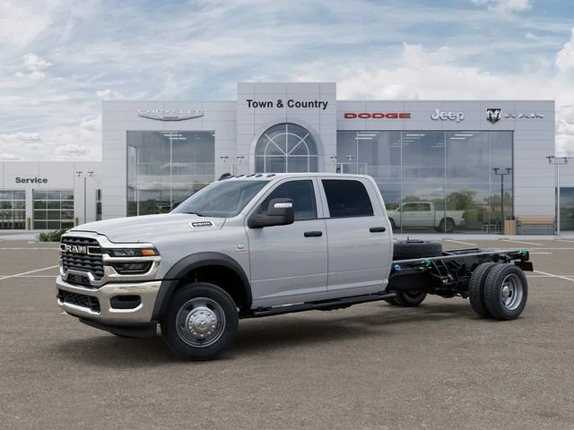 New 2026 Bright White Clear-Coat Exterior Paint RAM Tradesman image 2