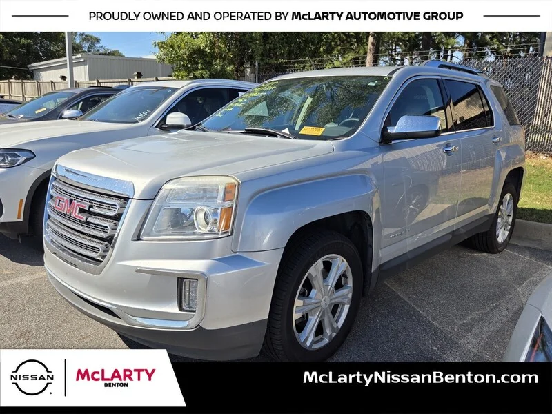 Used 2017 Quicksilver Metallic GMC SLT image 1