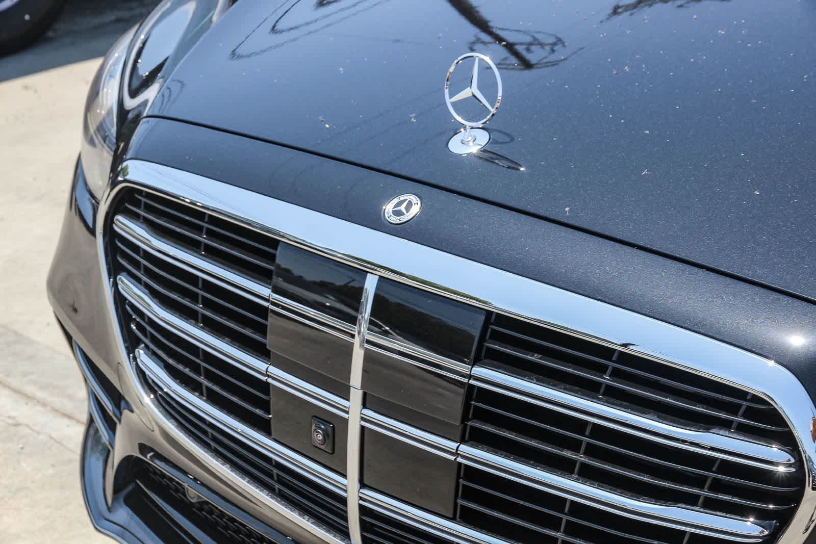 New 2026 Obsidian Black Metallic Mercedes-Benz S 580 image 9