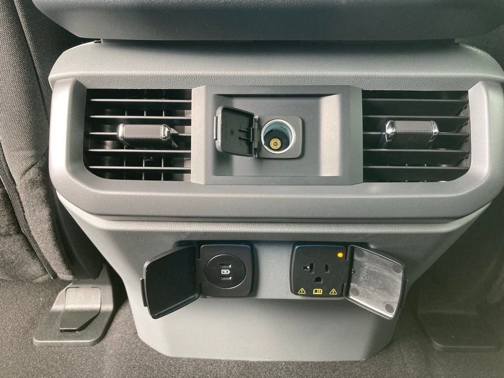 Used 2025 Black Ford XLT image 61