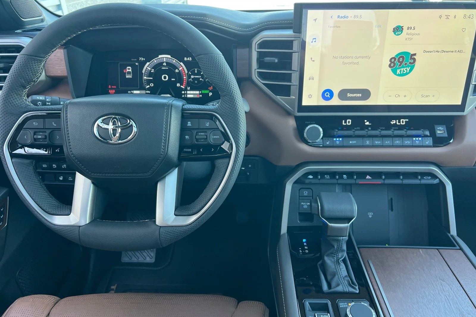 New 2026 Wind Chill Pearl <sup>1</sup> Toyota Tundra 1794 Edition image 10