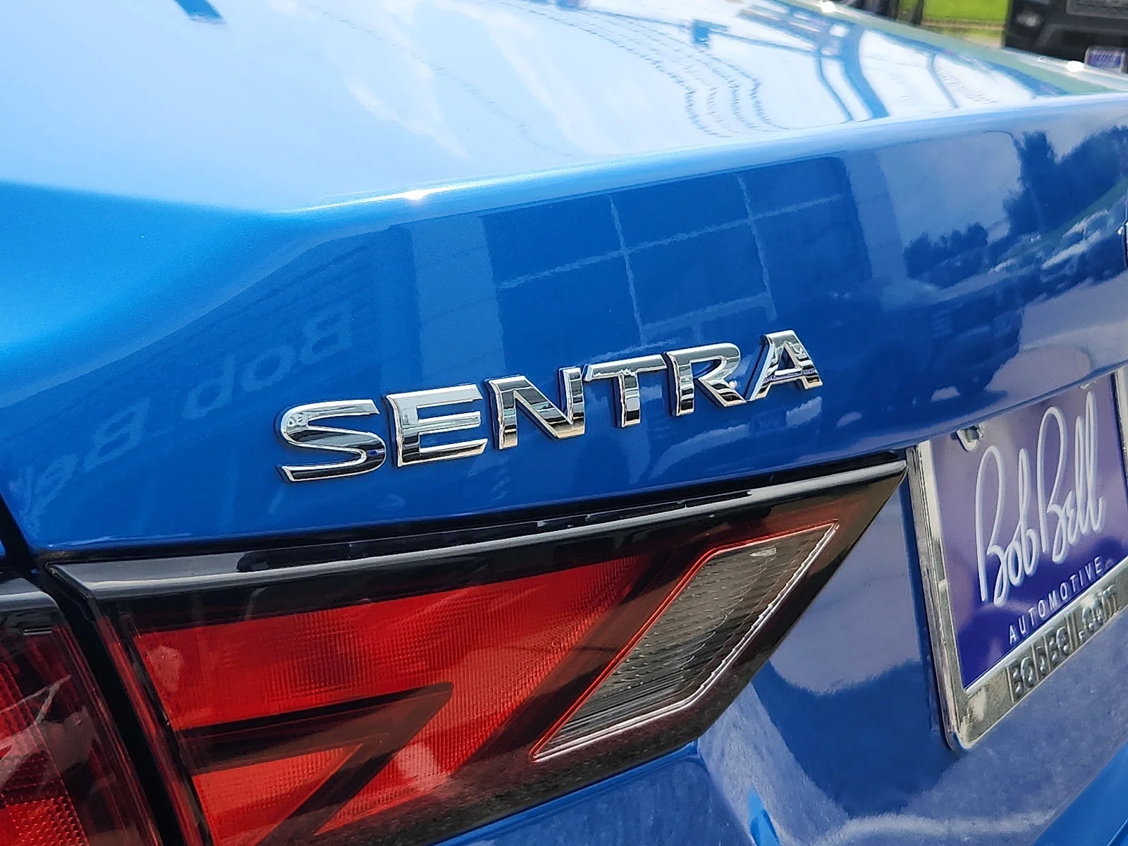Used 2023 Electric Blue Metallic Nissan SV image 27