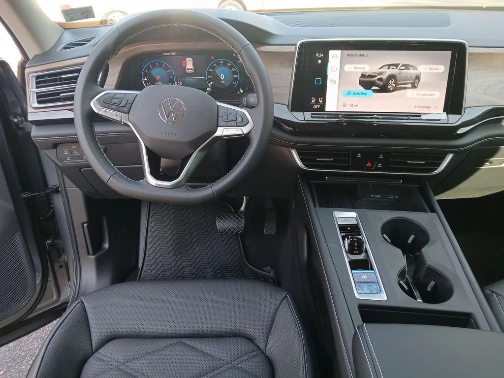 New 2026 Silver Volkswagen 2.0T SE image 13