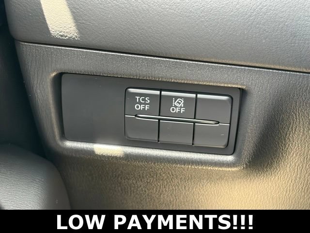 Used 2021 Snowflake White P Mazda Touring image 19