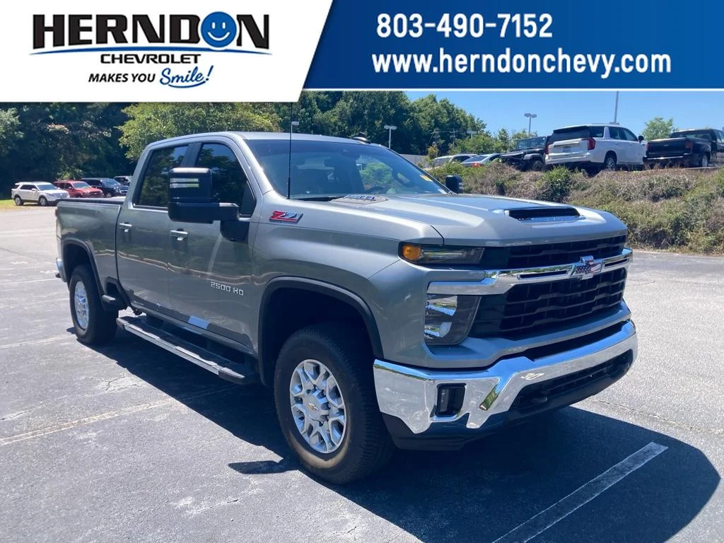 2025 Chevrolet Silverado HD LT 4WD Crew Cab Standard Box's photo