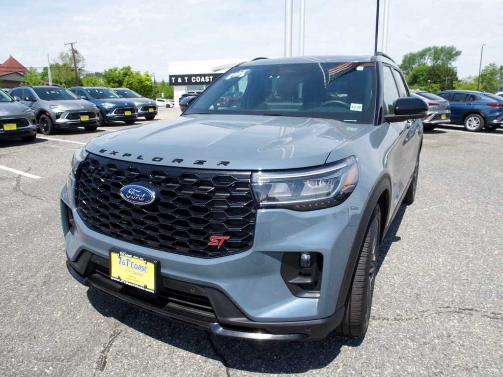 2025 Ford Explorer